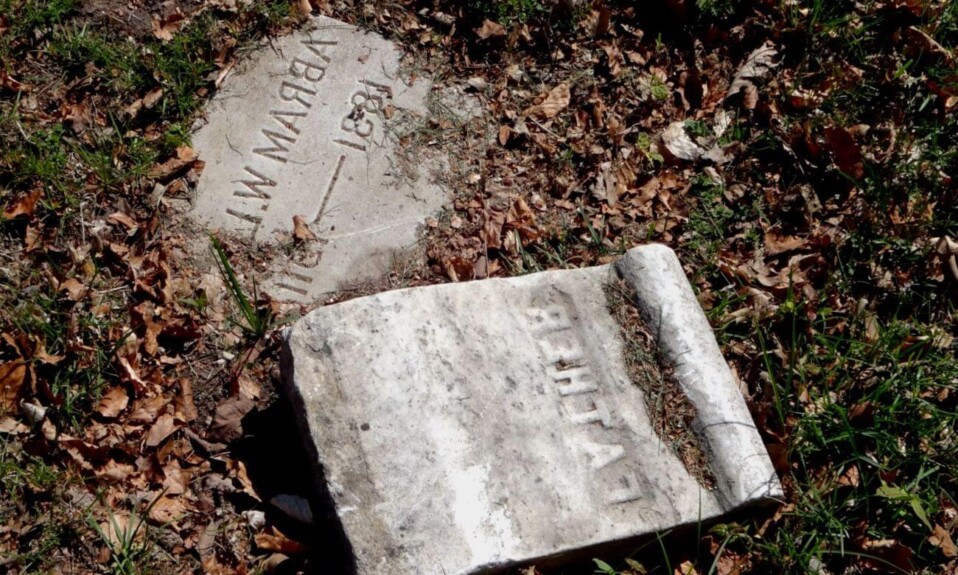 grób amerykański po śmierci ojca